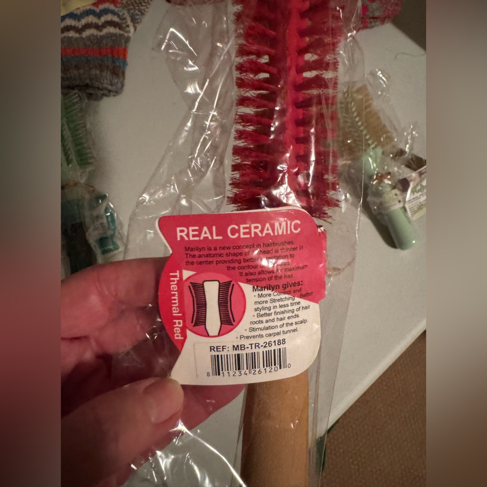 Thermal Red Ceramic Hair Brush. Boar reinforced bristles.